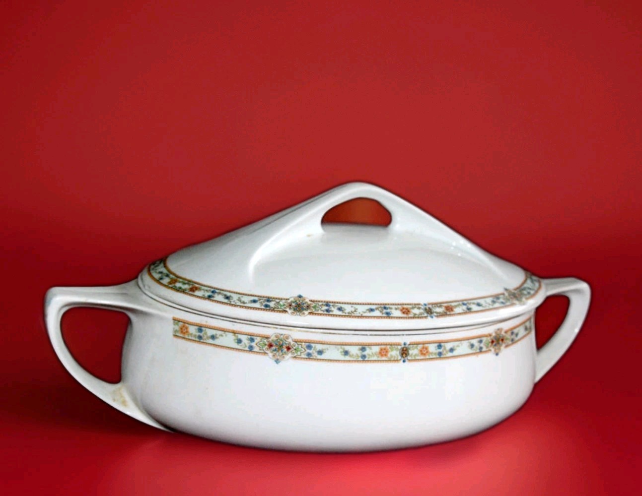 TUREEN/SAUCERS/PLATE PORCELAINE VINTAGE BEAUTIFUL G.GIESCHE SET ABOUT 1930\'s