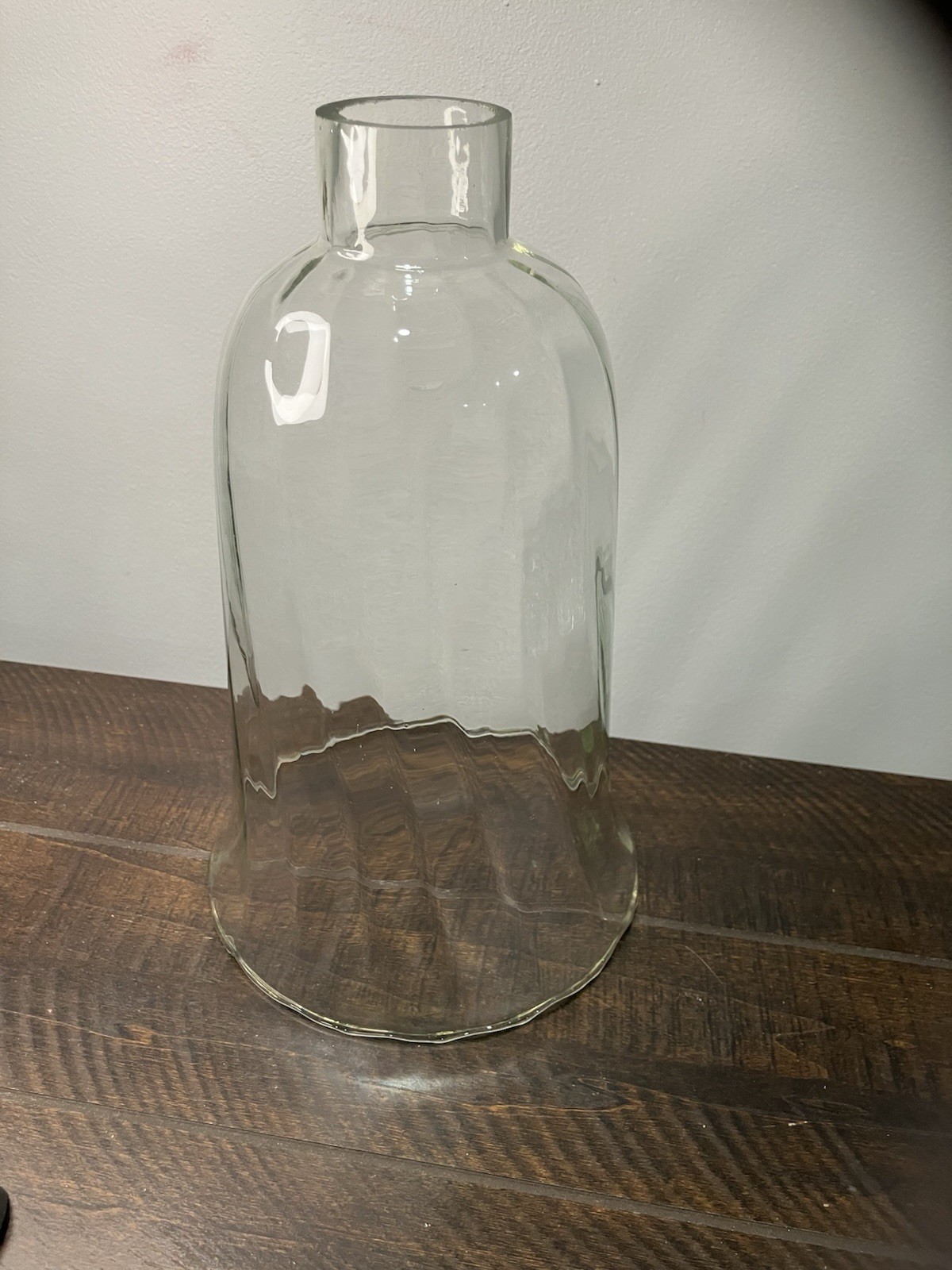 Flared Top Swirl Pattern Chimney Shade 9 3/4” H X 6” W EUC