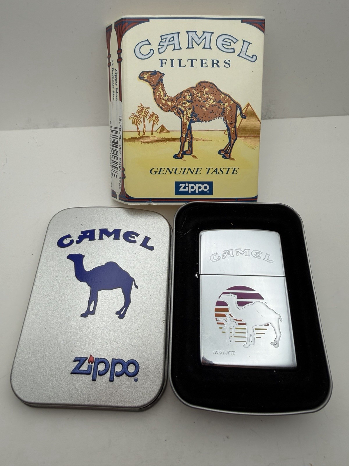 Camel Sunset High Polish Chrome Vintage 1996 Zippo Lighter NEW B66