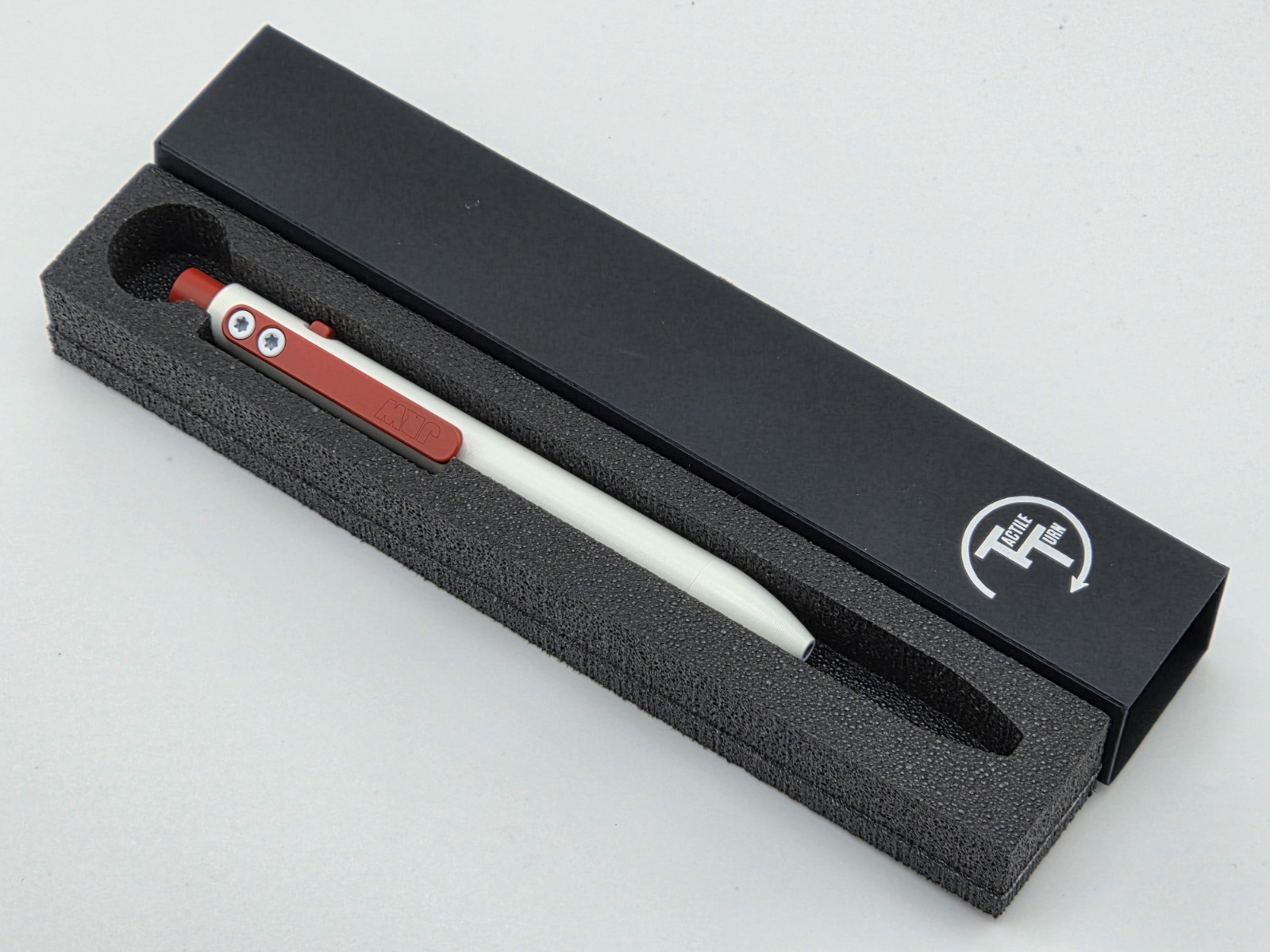 **NEW** Tactile Turn x JRW Gear Ltd White/Red Cerakote Mini Side Click Ti Pen **NEW** Tactile Turn x JRW Gear Ltd White/Red Cerakote Mini Side Click Ti Pen