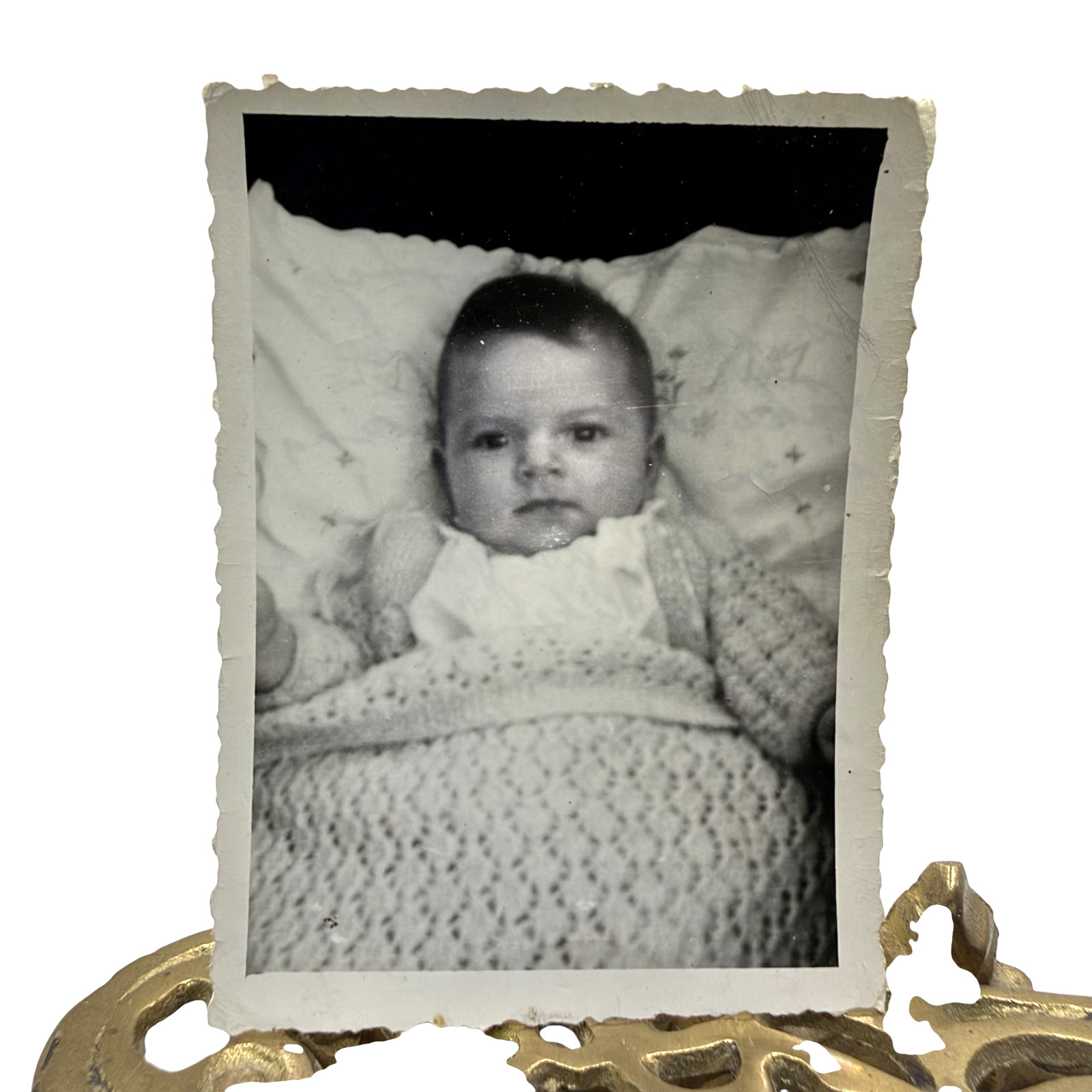 Vintage 1950s Baby Portrait Snapshot Photo 2.5x3.5 B&W Gelatin Orig Scalloped