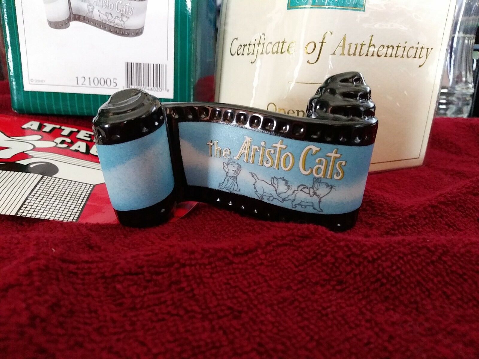 WDCC #1210005 Aristo Cats Title  - COA Original box & packaging