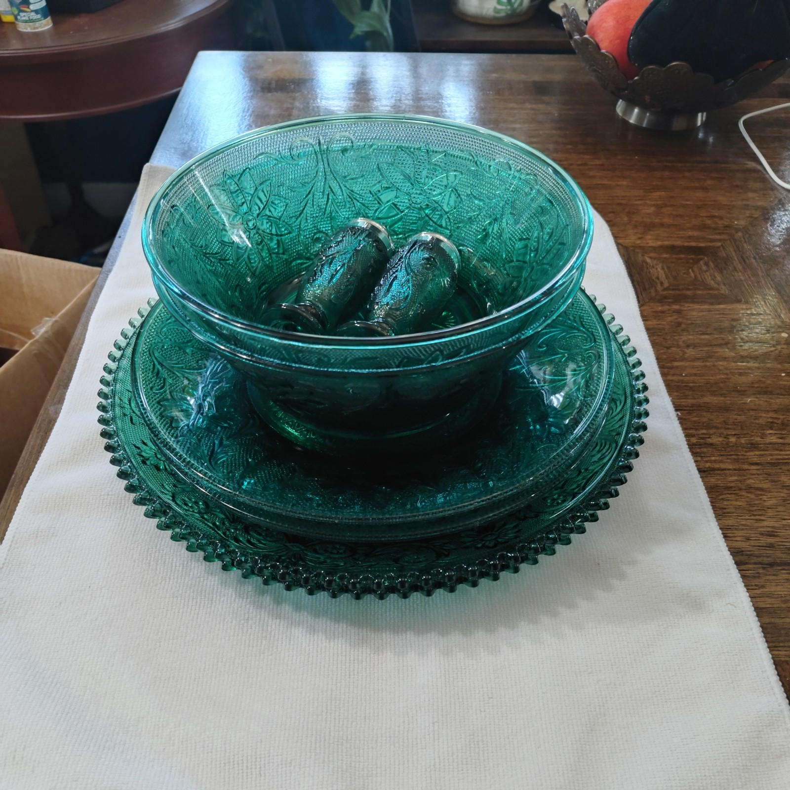 Indiana Glass Tiara Spruce Green Dish Set. 8 Total Pieces.
