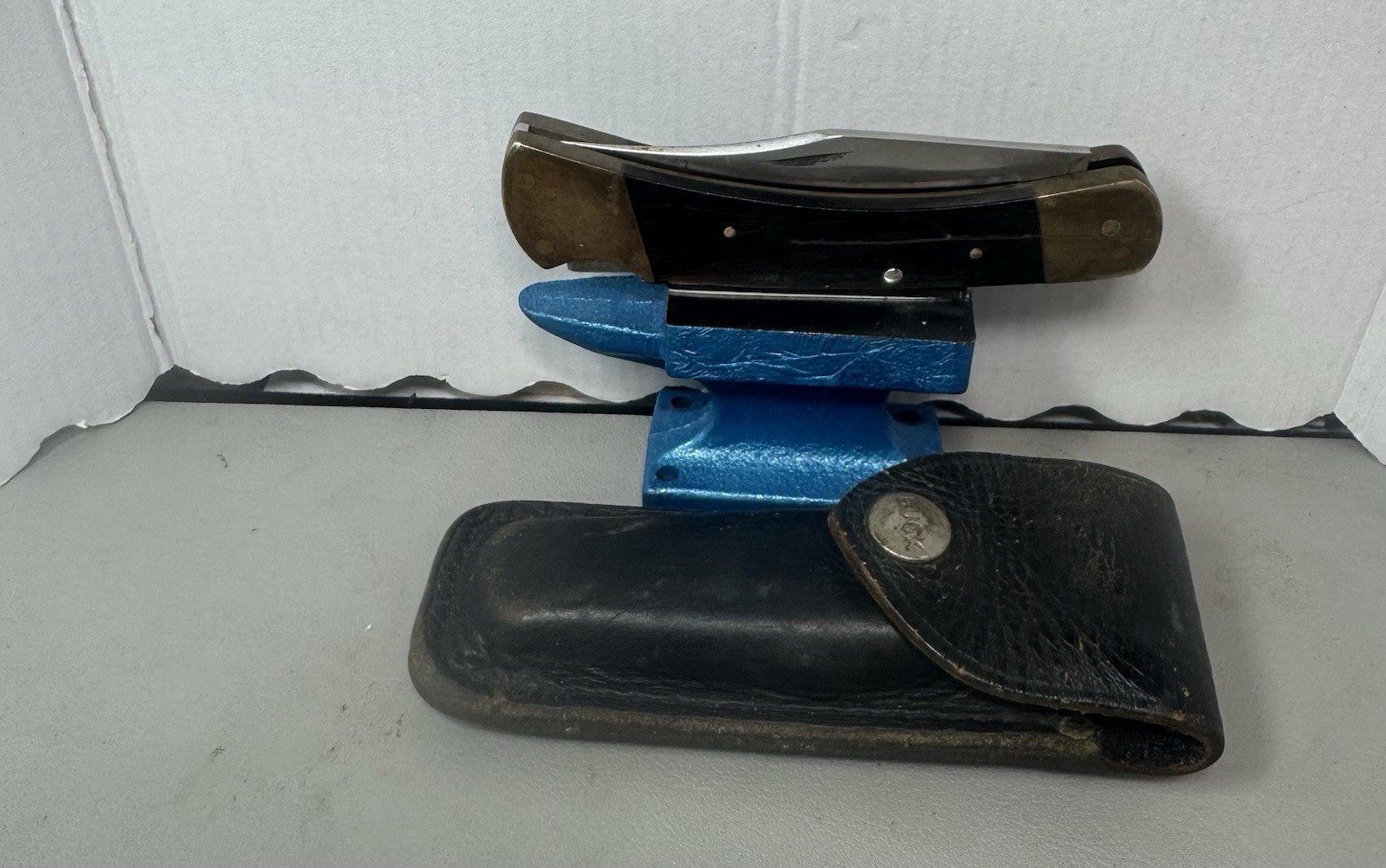 Buck 110 USA W/ sheath. Before date codes. 