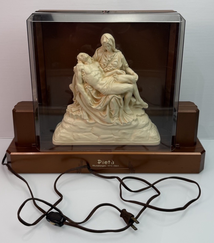 Rare Vintage Sculpture Michelangelo La Pieta In Light Box Made In USA