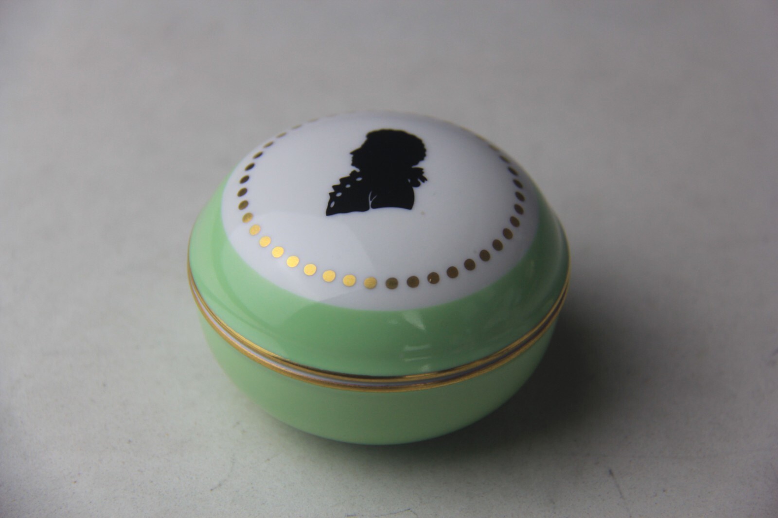 Augarten Wien Handpainted Mozart Green Porcelain Trinket Box
