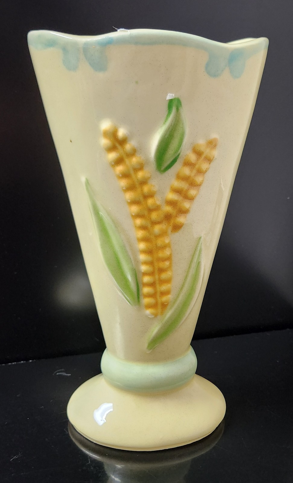 VTG  Shawnee Art Pottery Large Wheat Vase 8.75