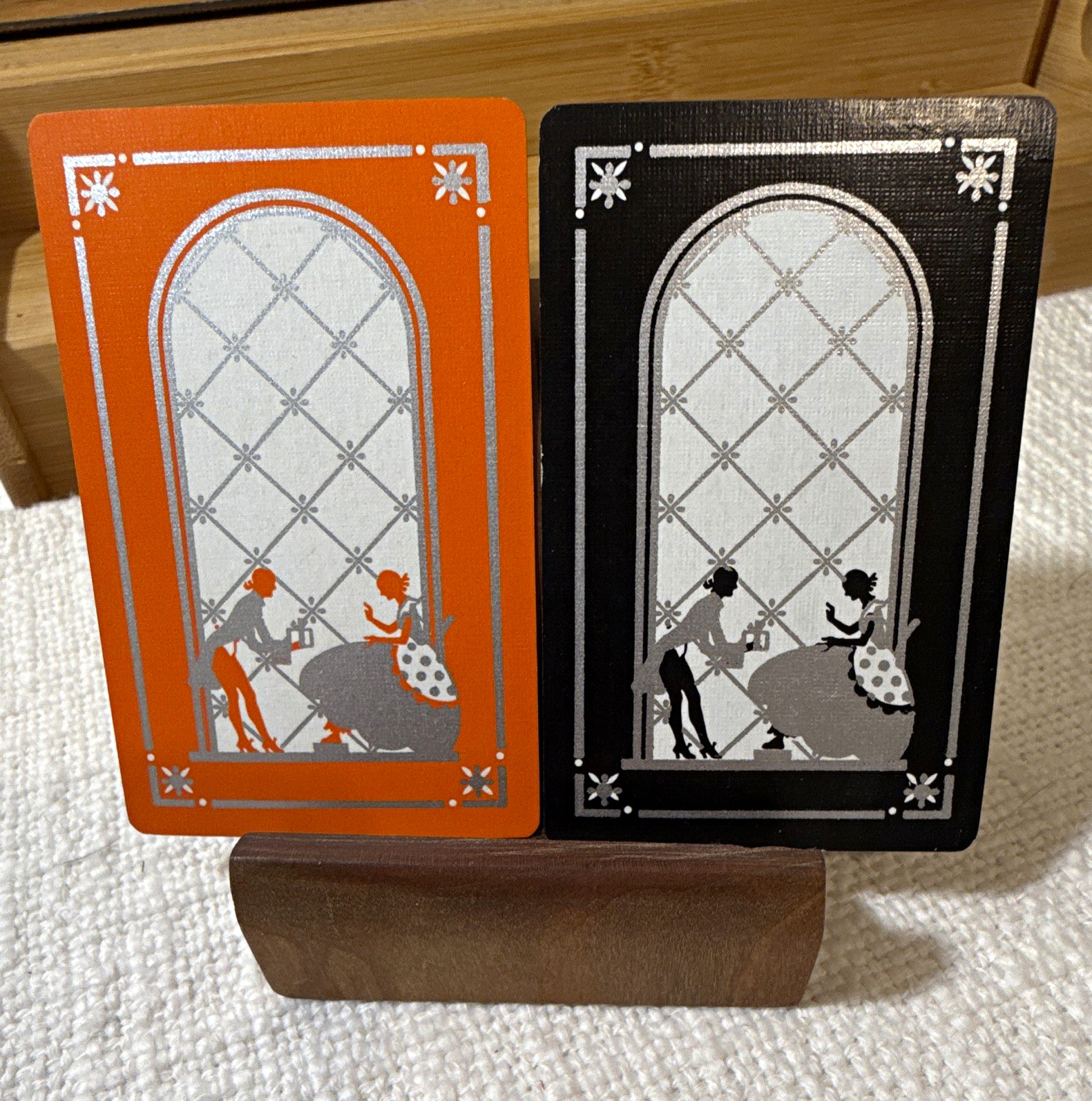 Art Deco Linen Silhouette Collectible Single Companion set Playing Card