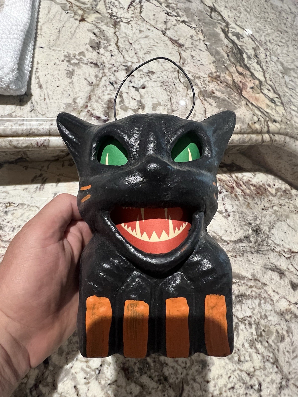 VINTAGE SEASONS GONE BY HALLOWEEN 7\'\'H BLACK ON FENCE PAPER Lantern EXCELLENT