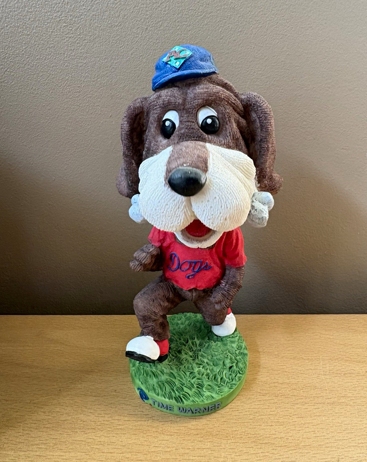 RARE 2002 Albany-Colonie Diamond Dogs Homer the Heritage Hound Mascot Bobblehead