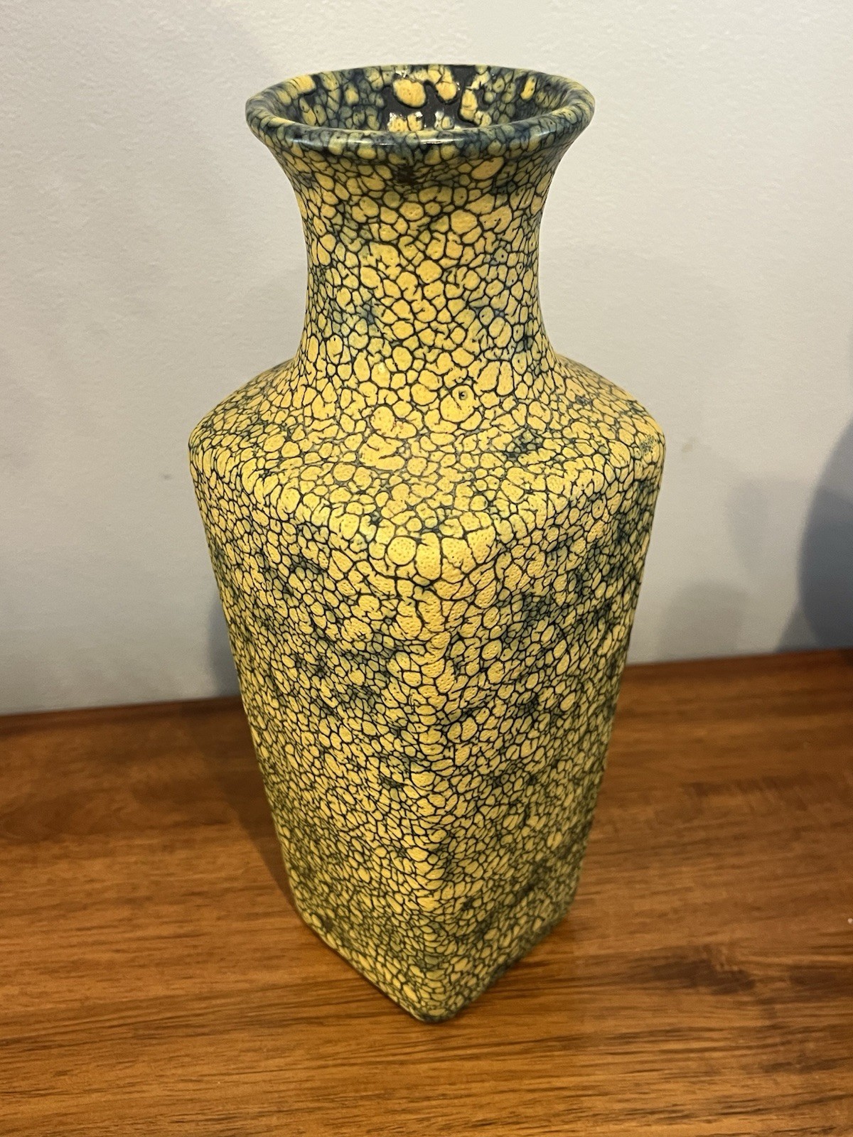 Vintage 1970s Haeger Pottery Texture II Yellow Lizard Skin MCM Vase