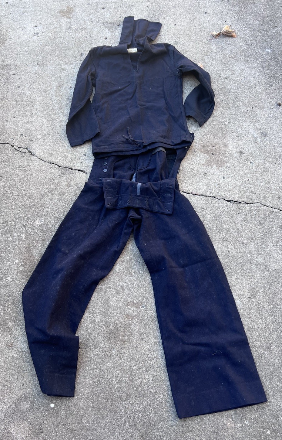 ANTIQUE VINTAGE ORIGINAL WWII UNIFORM NAVY CRACKER JACK NAVAL CLOTHING FACTORY
