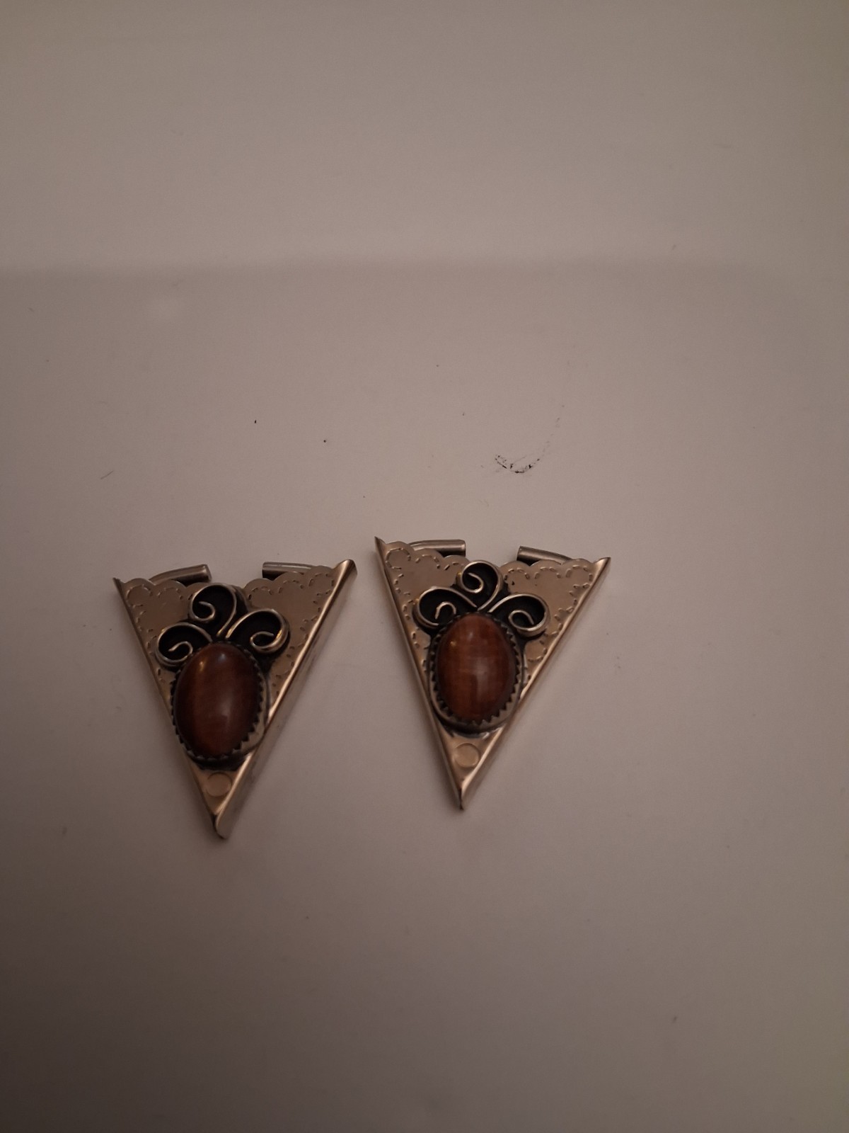 Collar Tips Red Tiger Eye Quartz Vintage Southwest Style Never Used Collar Tips Red Tiger Eye Quartz Vintage Southwest Style Never Used