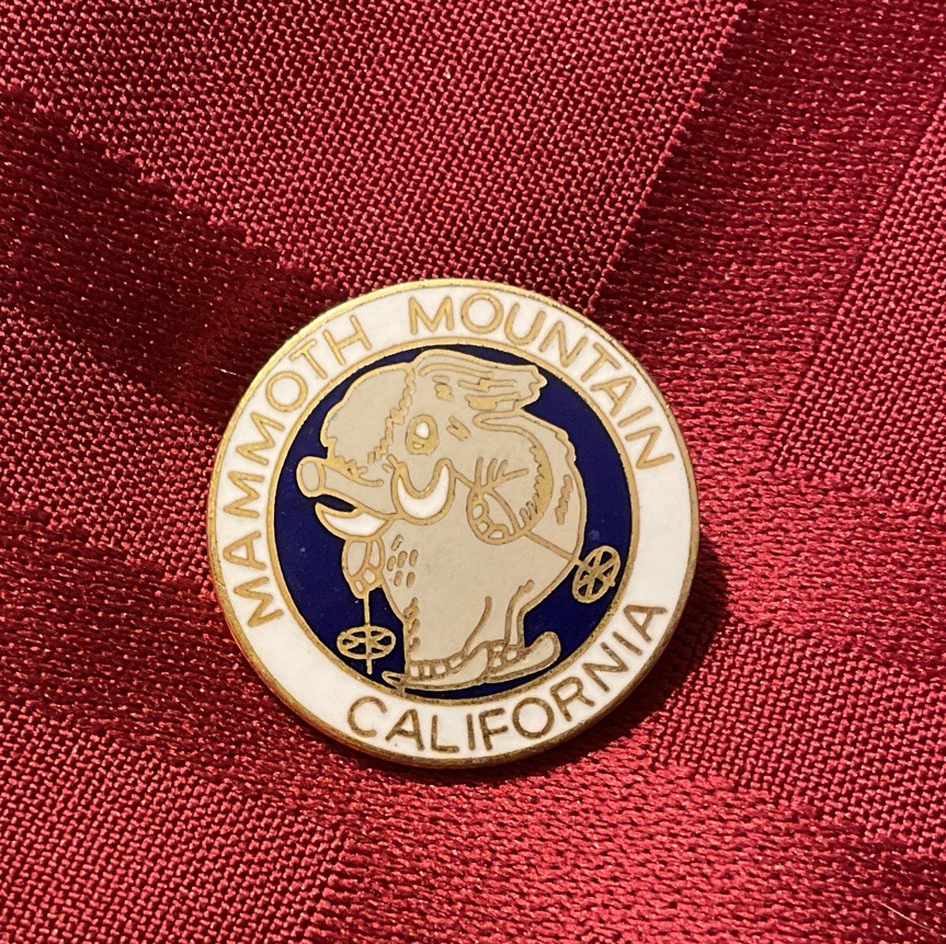 Vintage Mammoth Mountai Lapel Pin Enamel California Ski Resort Lakes Souvenir