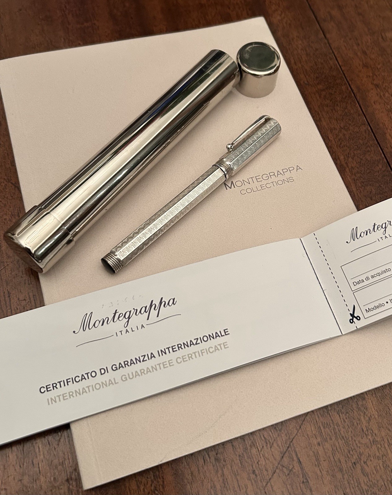 Montegrappa Reminiscence Rollerball 925 Silver Greek Key with Case