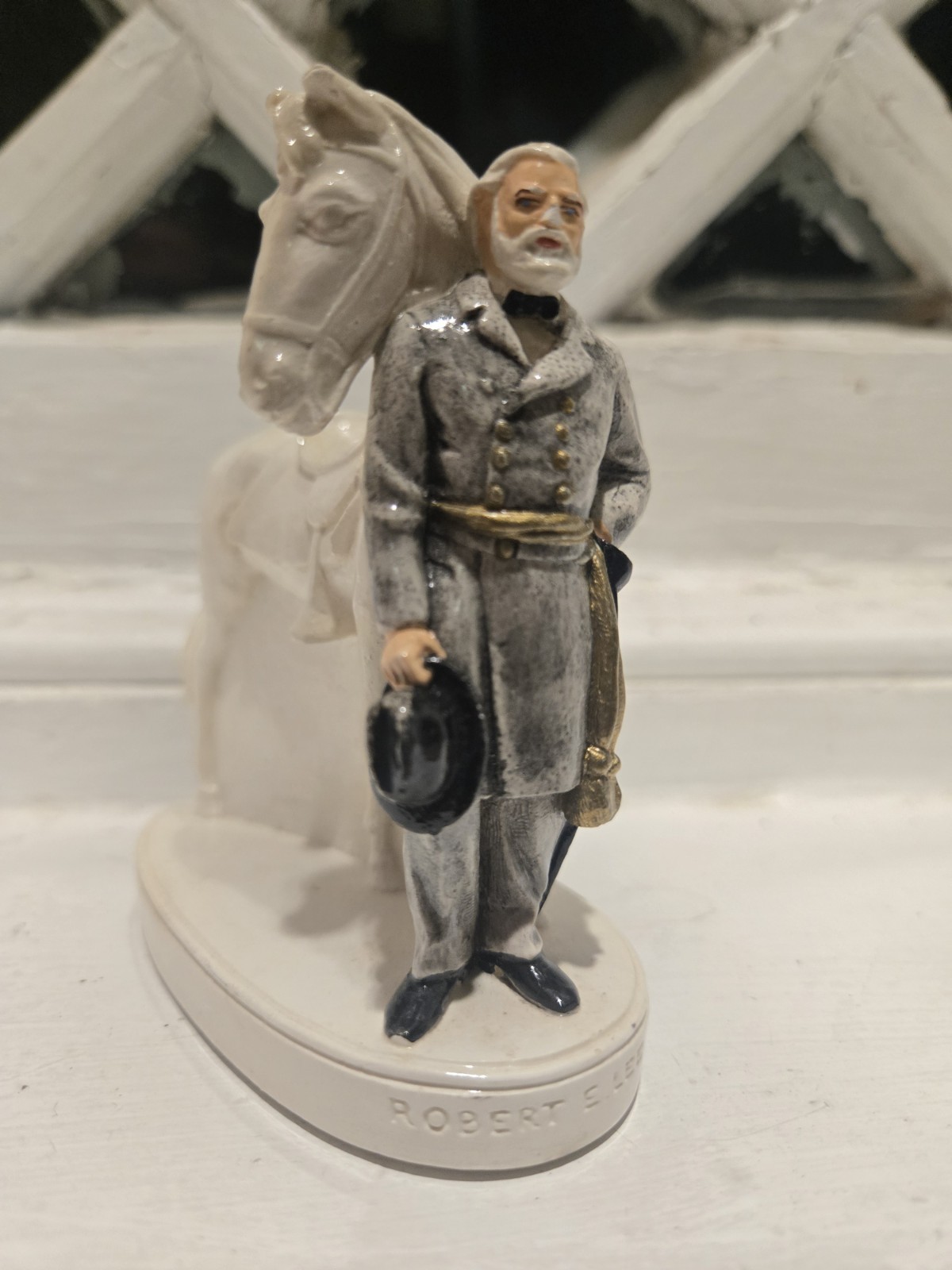 Robert E Lee Porcelain Figurine