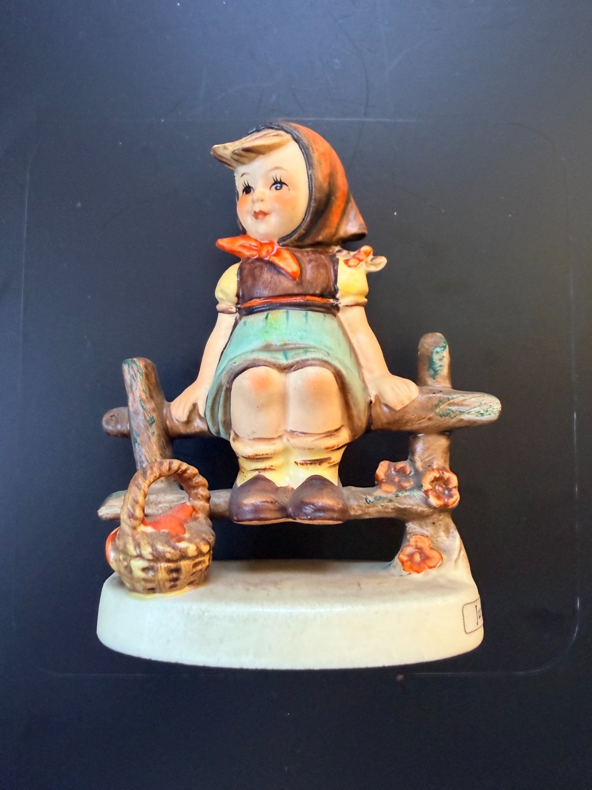 Goebel Hummel Figurine “Just Resting” #112 3/0 Girl on Fence TMK-2 Germany 1938