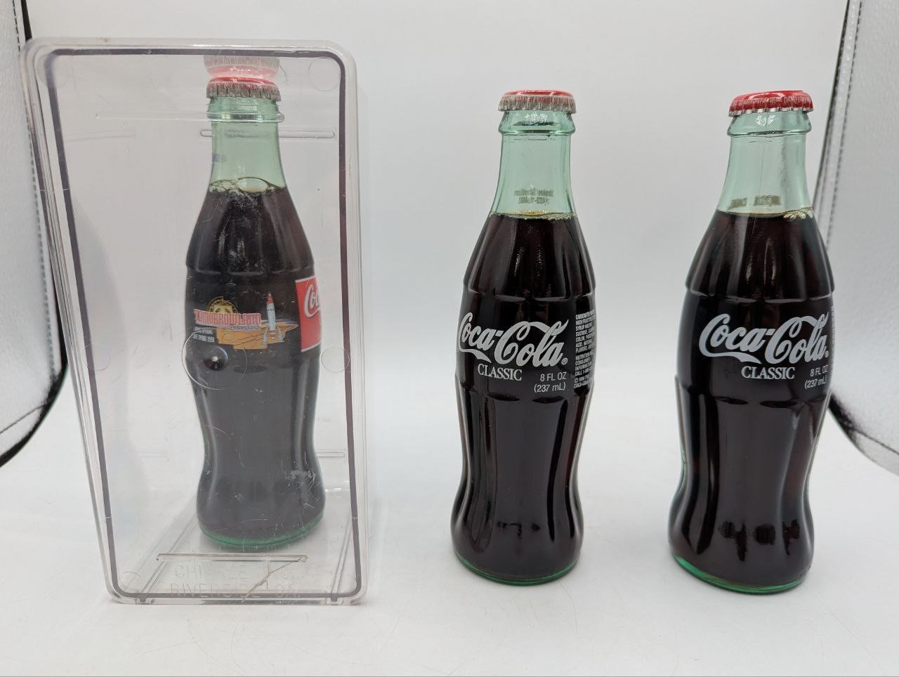 1998 Disney Tomorrowland 2001 Notre Dame 1998 Yankee Coke Bottles - BA8