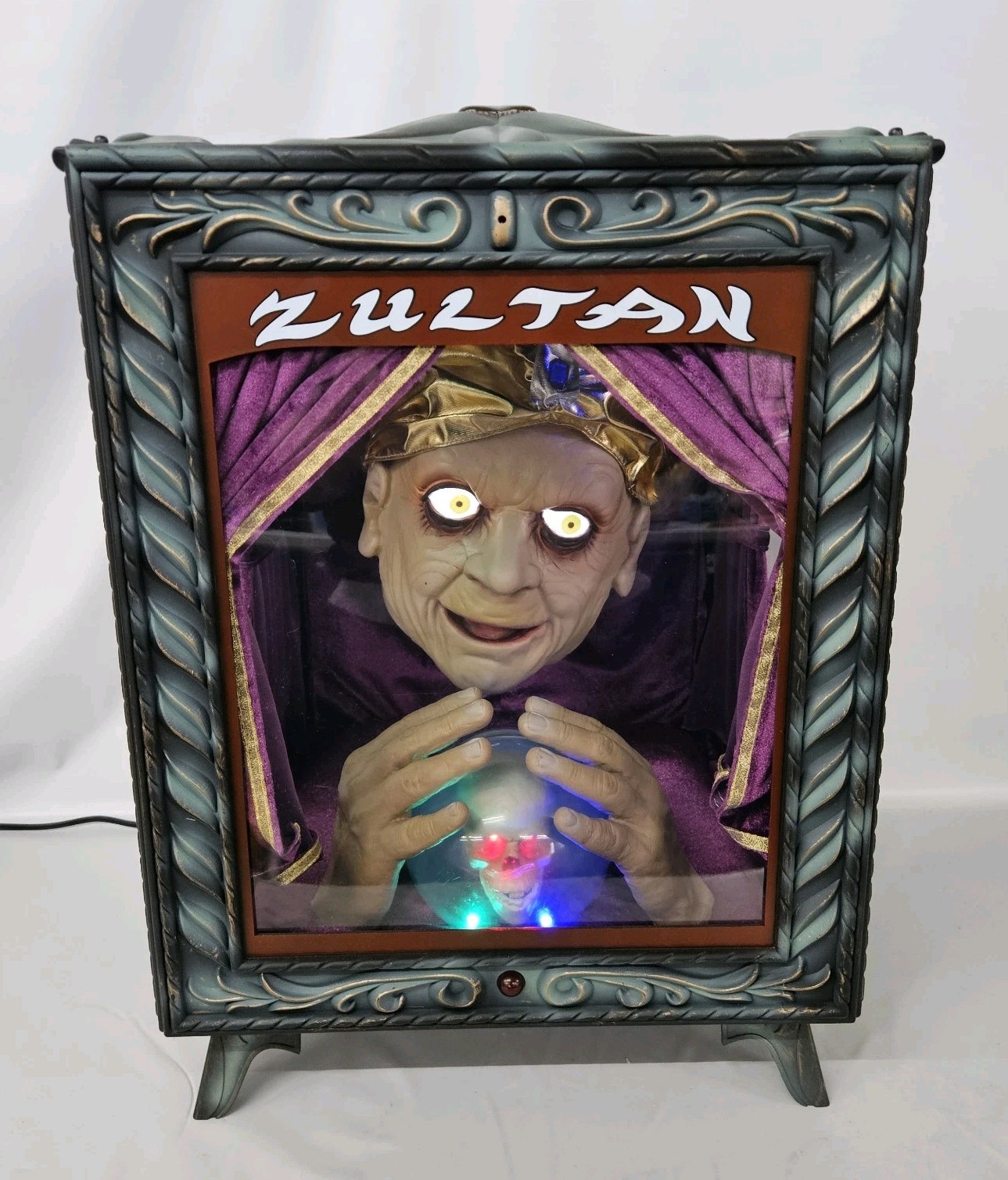 READ See Video Gemmy Zultan Fortune Teller Animated Prop Light Sound Motion 2005