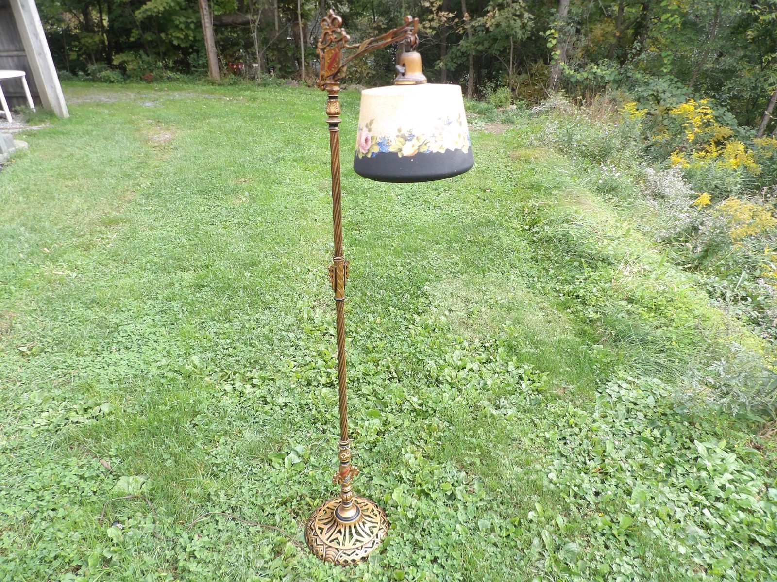 Antique Victorian Gothic Revival Crest Wrought Iron Bridge Ornate Floor Lamp Antique Victorian Gothic Revival Crest Wrought Iron Bridge Ornate Floor Lamp
