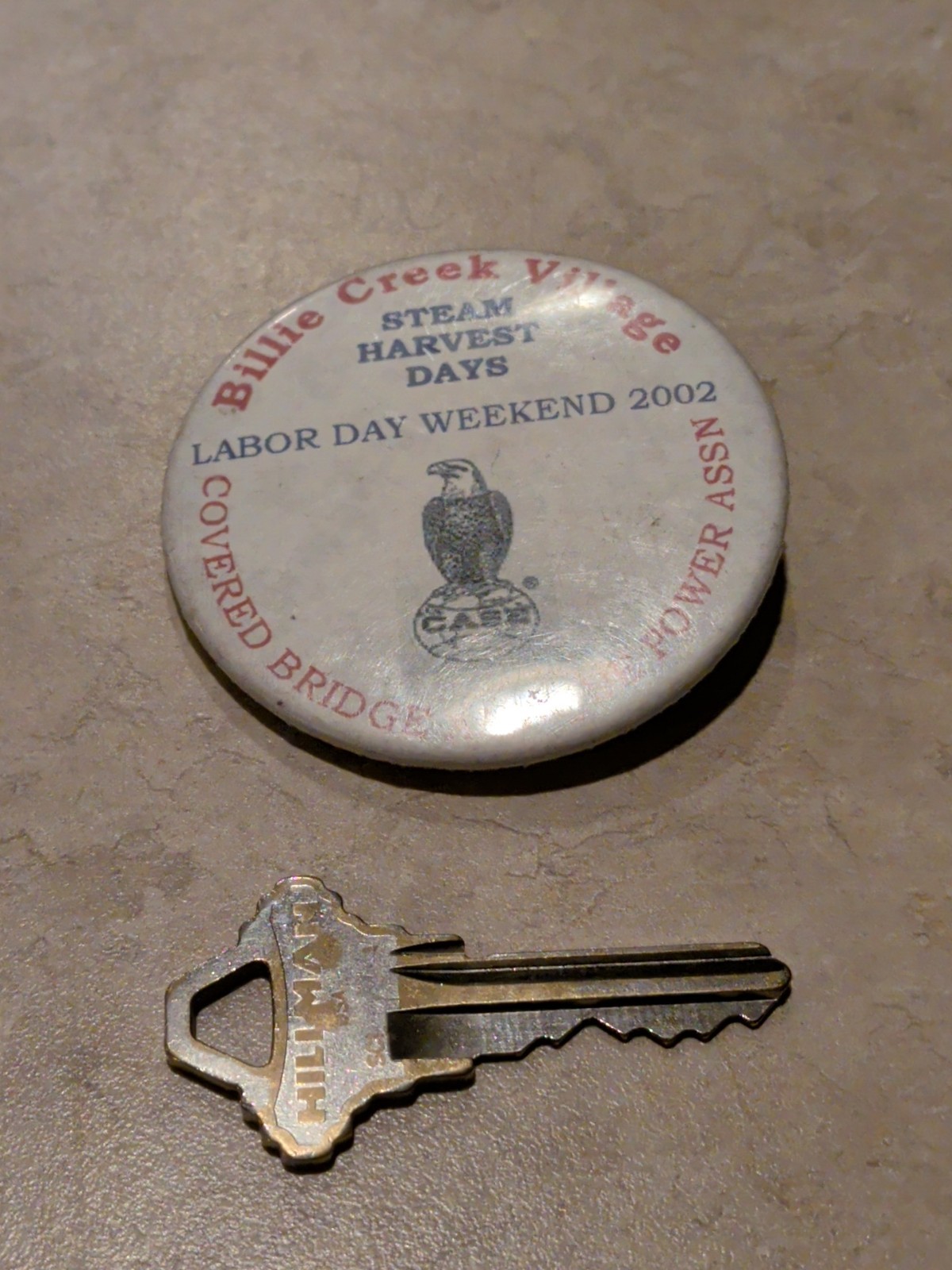 Vintage Pinback Button Billie Creek Village Bridge Antique Power Show 2002 