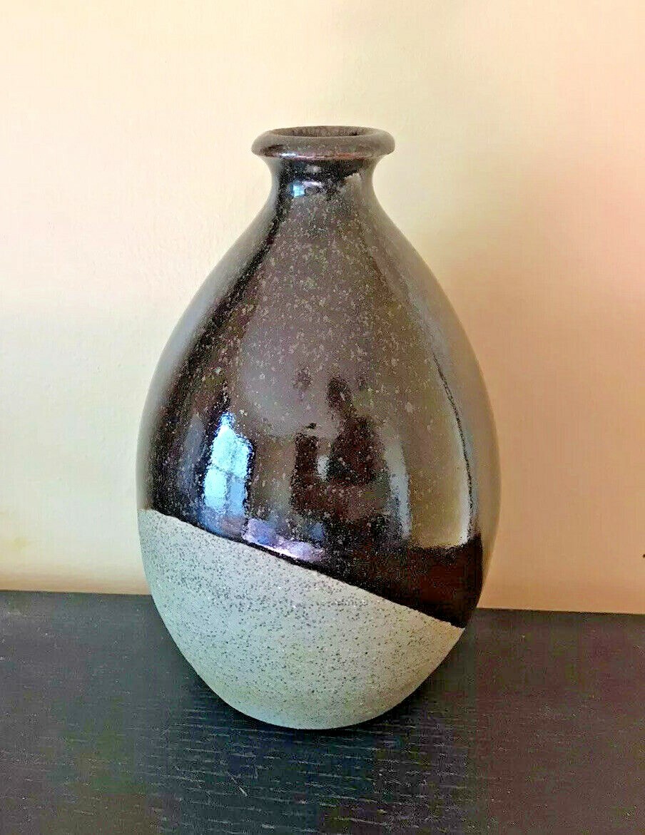 1968 Handmade Mid Century Art Pottery Vase 7.25” Signed MINT COND