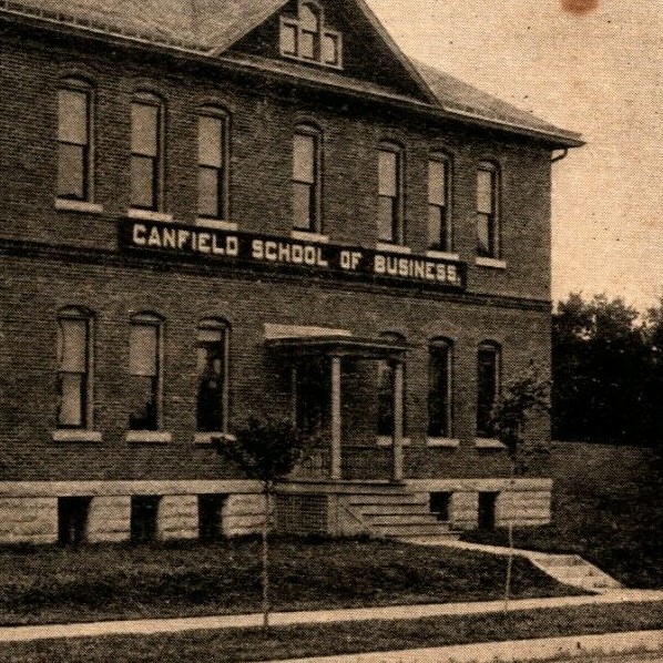 Owatonna, Mn, 1900\'s UDB Postcard Canfield  Business School Of Exterior  