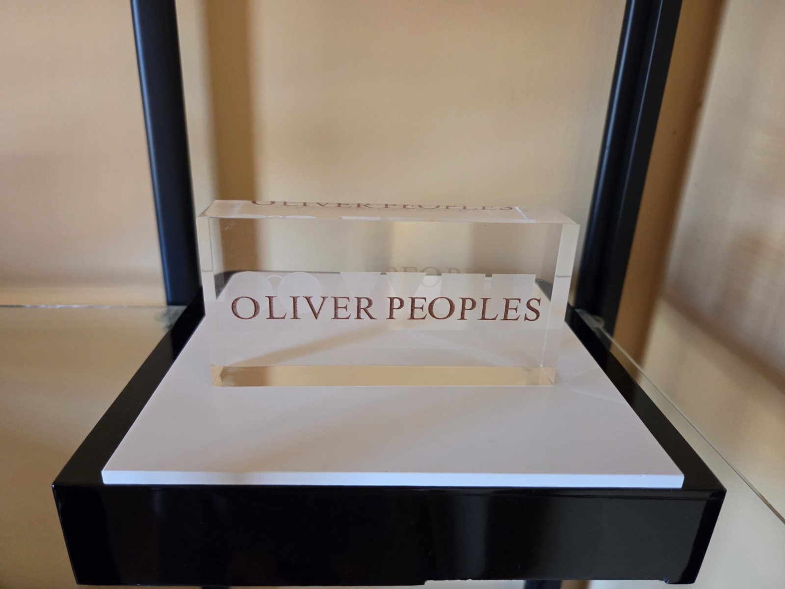 NEW OLIVER PEOPLES SUNGLASSES/EYEGLASSES LOGO DISPLAY, PLAGUE, SIGN. PLEXIGLASS