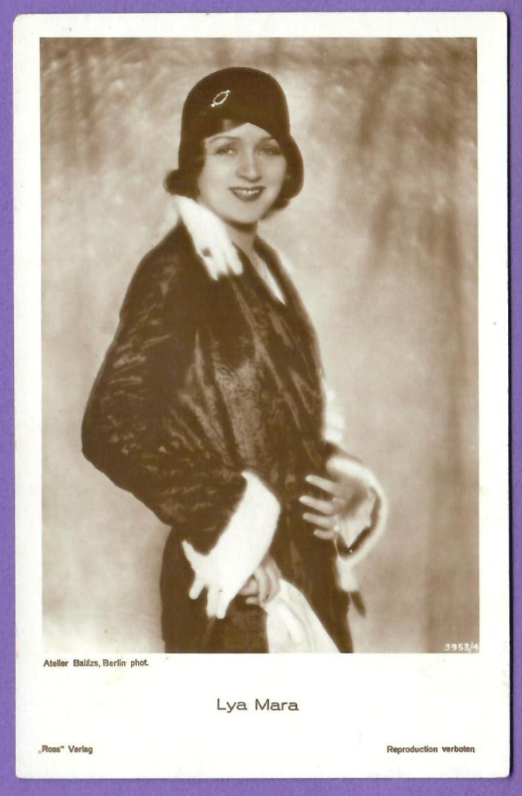 LYA MARA # 3953/4 VINTAGE PHOTO PC. PUBLISHER GERMANY 4530