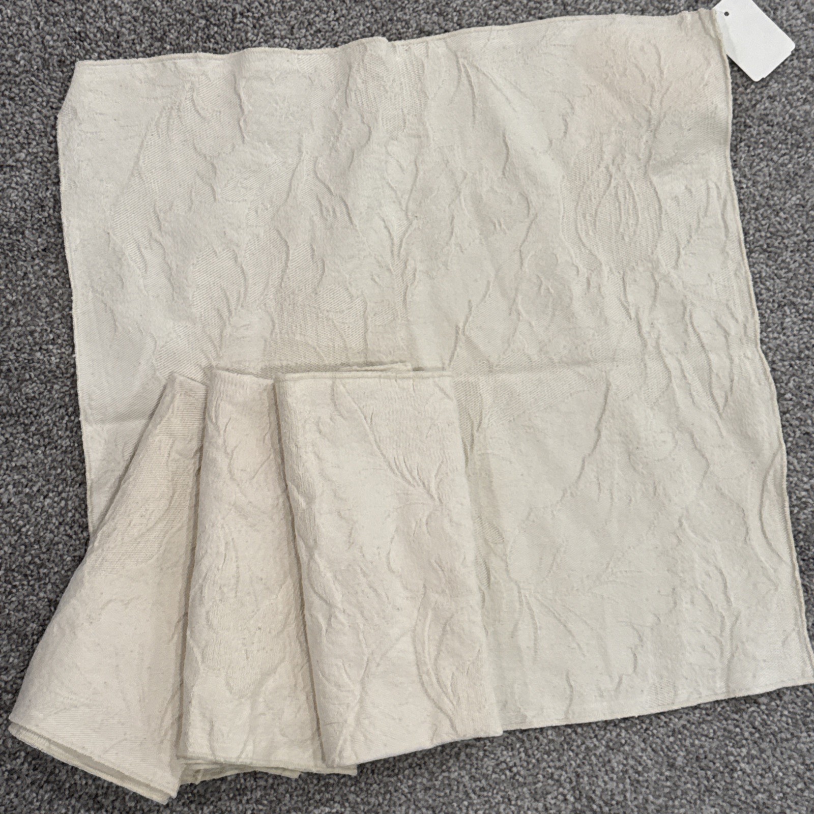 4 Vintage Audrey 100% Cotton Cream Napkins, Textured Floral, 17” Square NWT