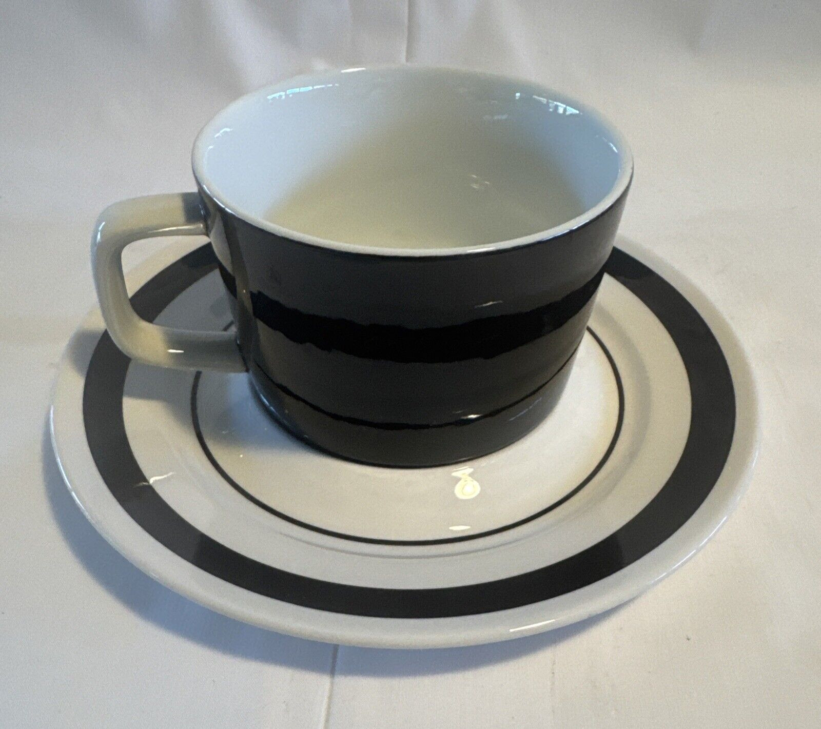 Mikasa Mediterrania Tuxedo 4048-BK Cup and Saucer Set(s) Black and White