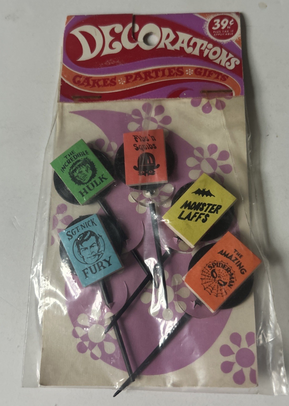 VTG 60s Marvel Mania Mini Books Party Decoration Pics-Hulk-Spiderman-Fury-Sealed