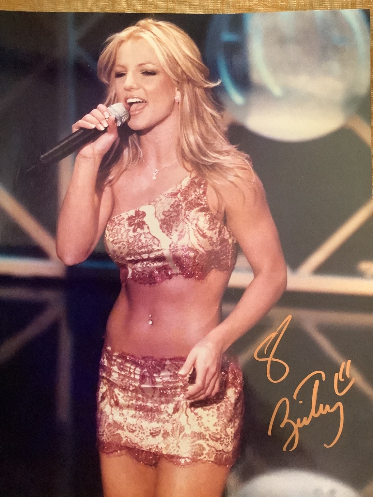autograph Orignal signed photo of Britney Spears excellent condition