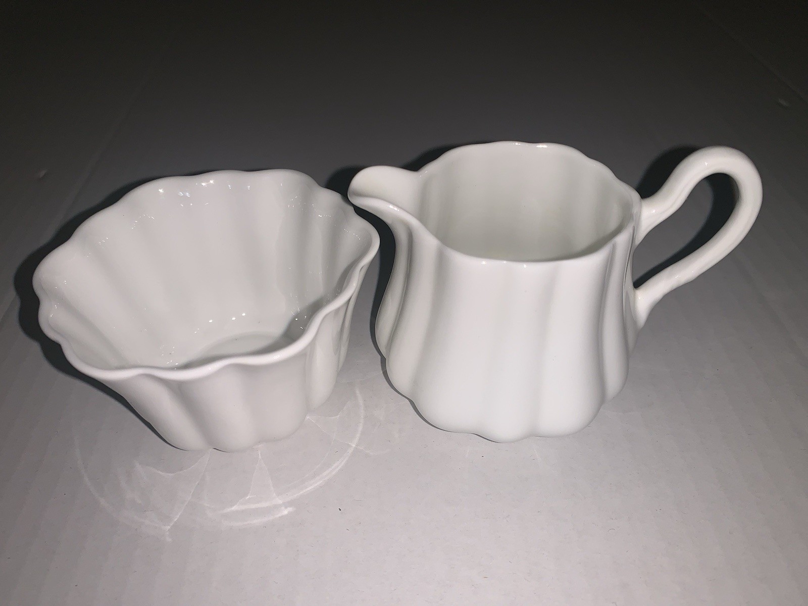 Royal Ardalt-CREAMER & SUGAR -England- Bone China