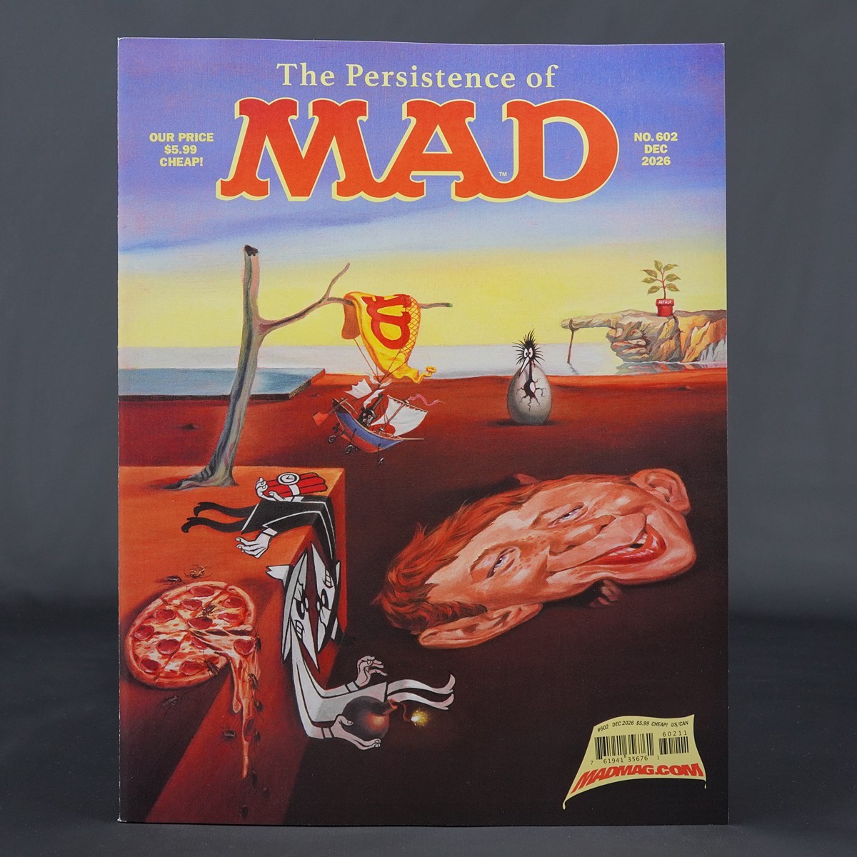 MAD MAGAZINE #602 DC Comics 2026 0726DC0237 (CA) An Idiot Under The Mistletoe