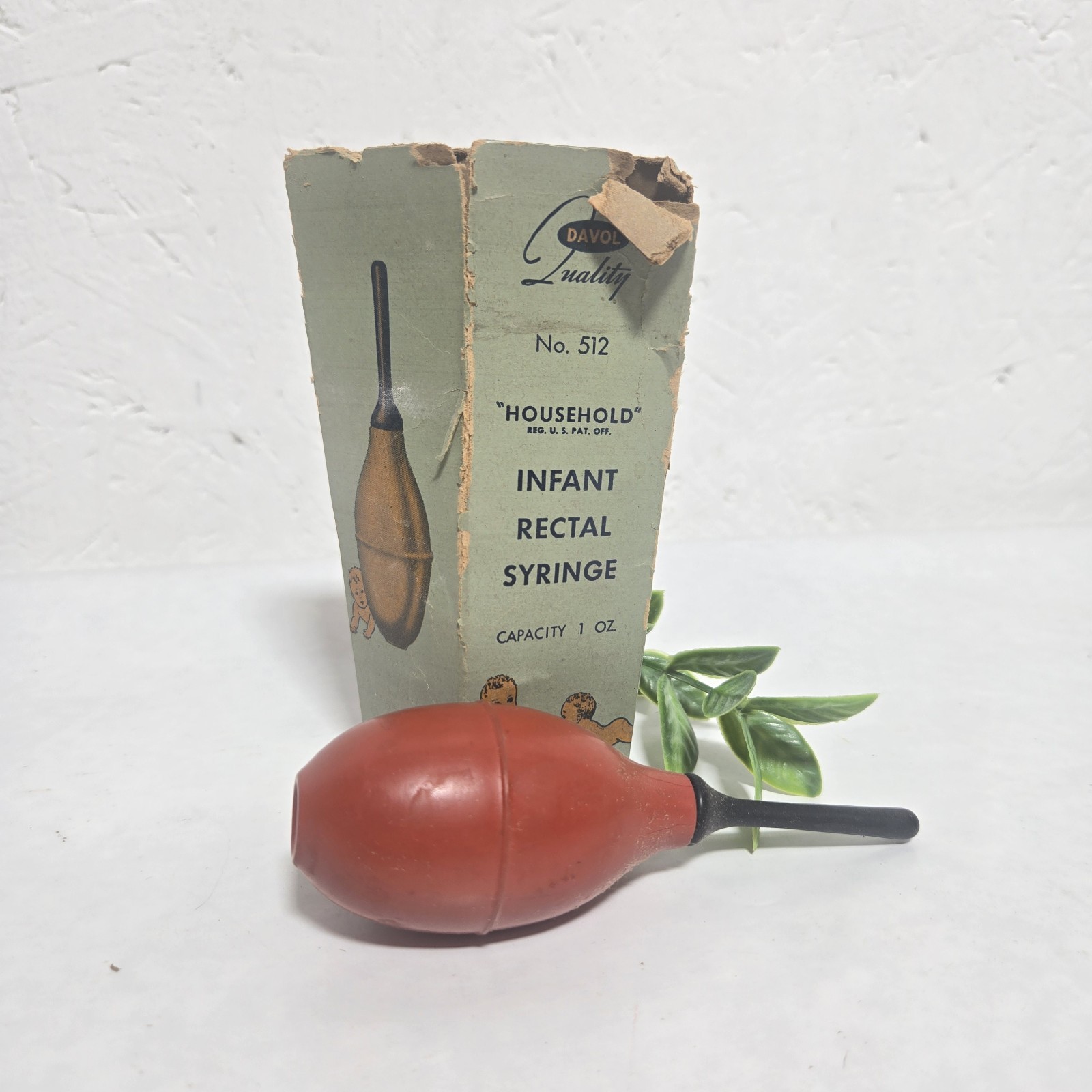 Vtg Davol Infant Rectal Syringe No 512 Original Box 1 oz Rubber Bulb USA Prop
