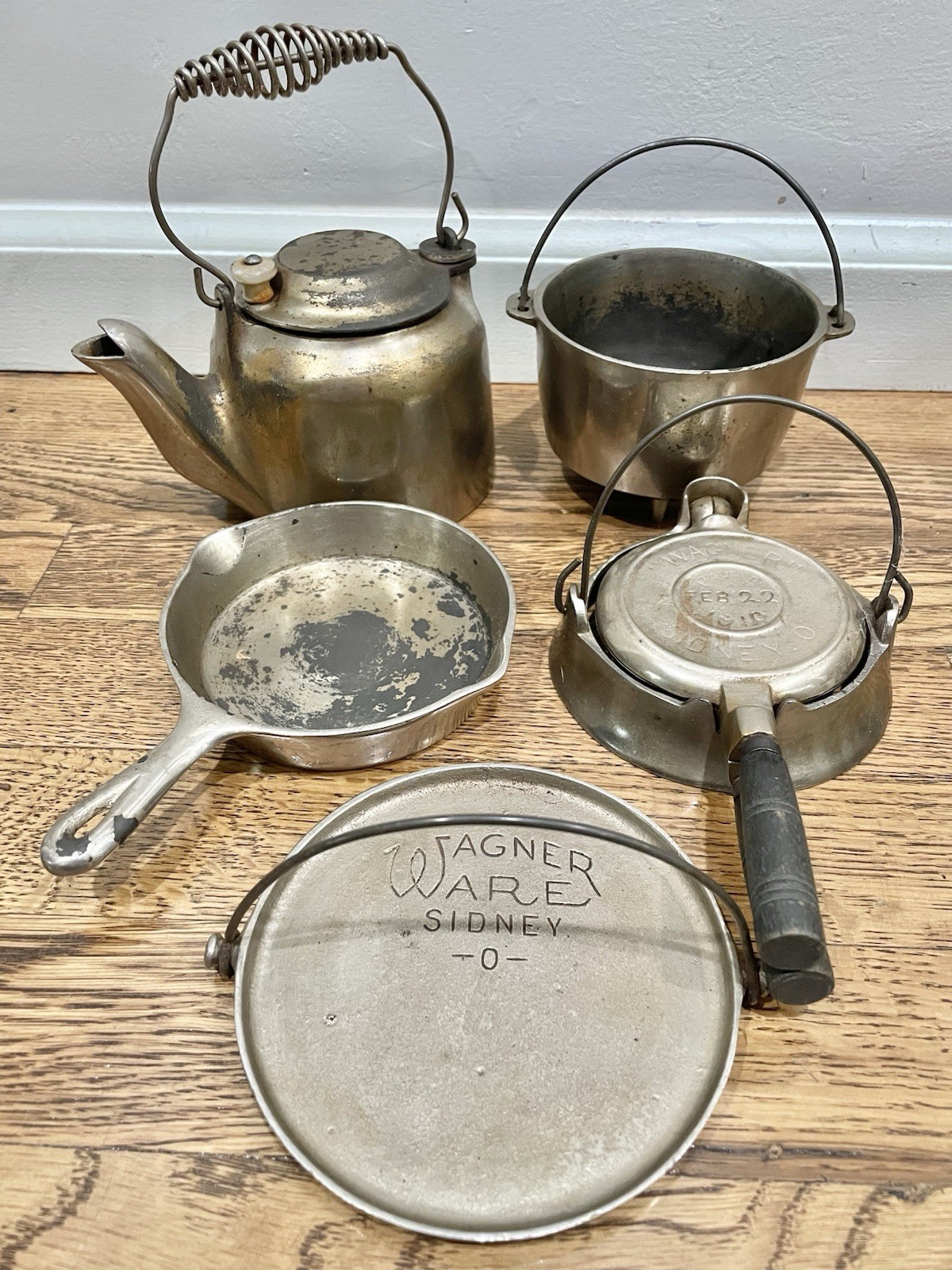 Rare Antique 1910 Cast Iron Salesman Sample Set Wagner Ware Sidney Miniature NL