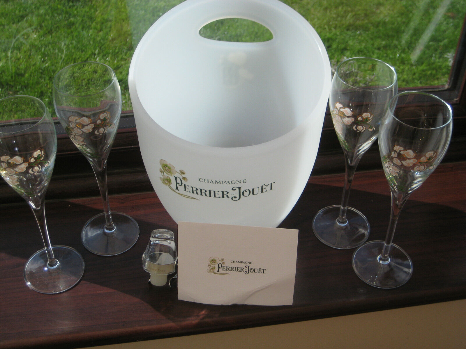 Perrier Jouet Belle Epoque Champagne Ice Bucket + 4 Colour Flutes + Stopper NEW 