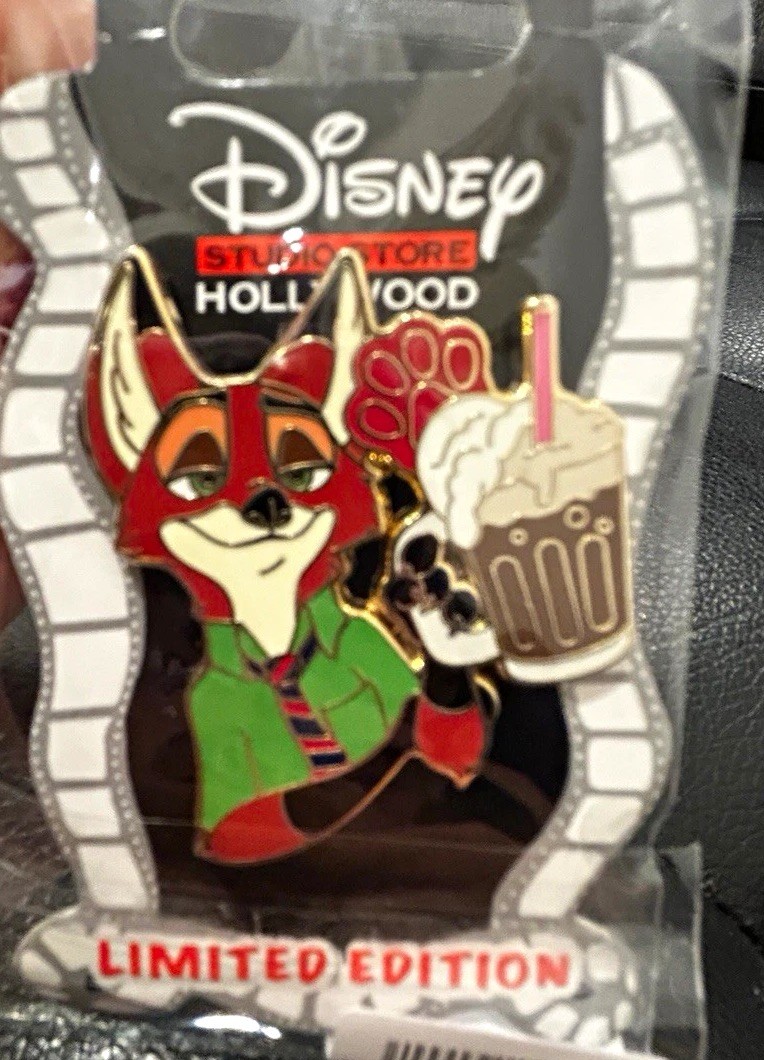 Disney Studio Store Hollywood DSSH LE Zootopia Nick Wilde PTD pin