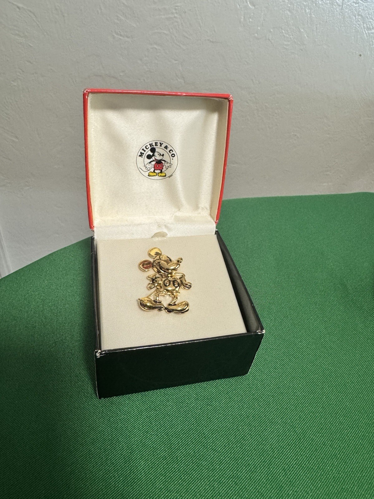 Vintage Napier Gold Tone Mickey Mouse Figural Pin Brooch in Box 1 3/4