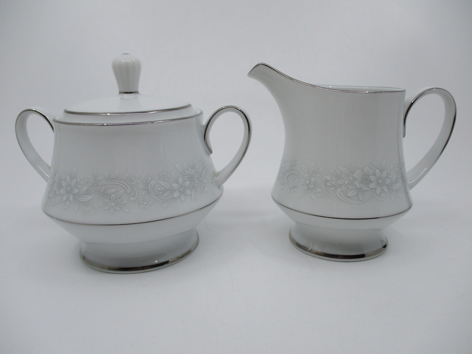 NORITAKE CUMBERLAND - 1 CREAMER & SUGAR  -  0403H