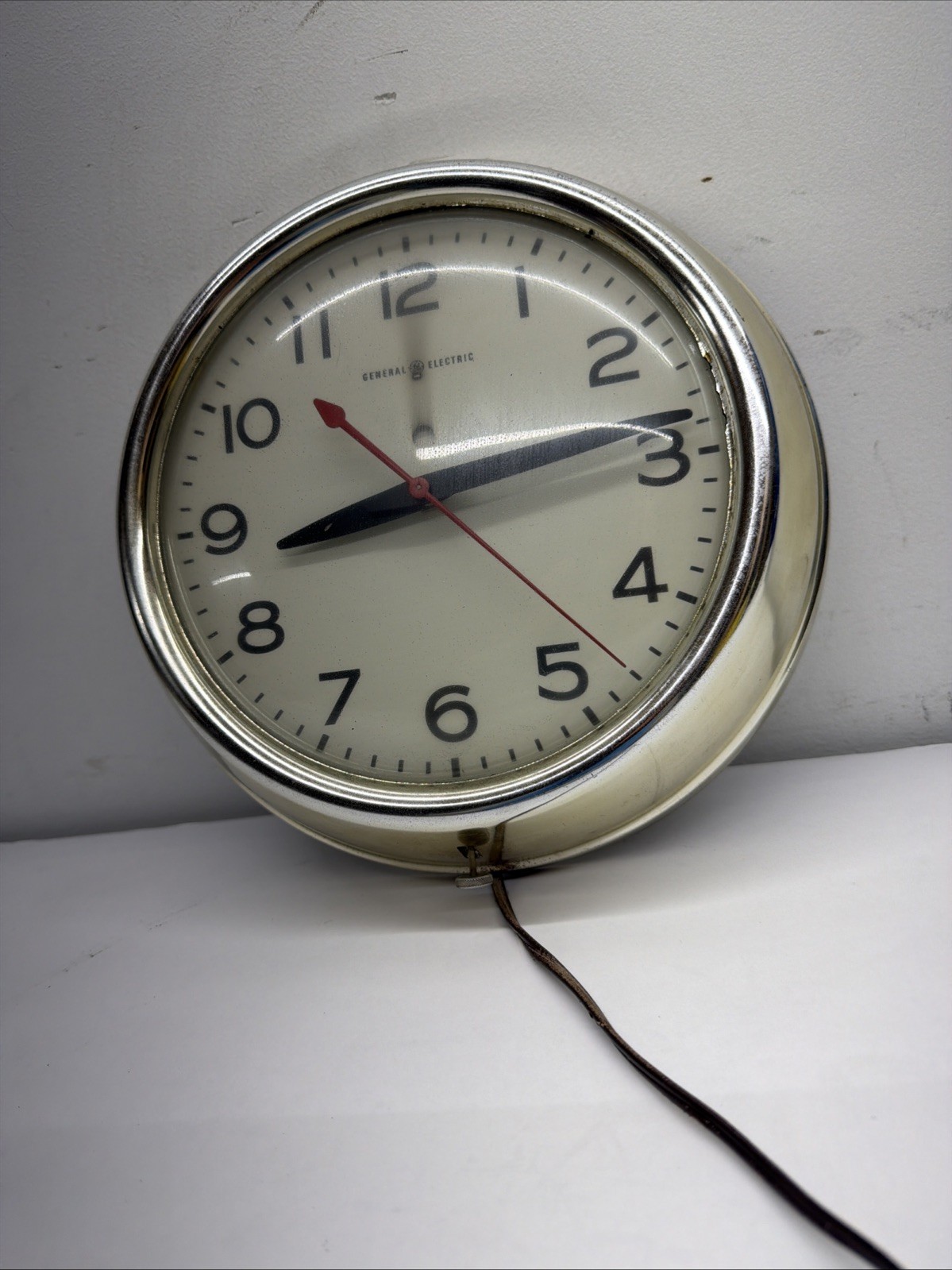 general electric wall clock 2908a Vintage 1950 Wall Call Industrial Or School. 