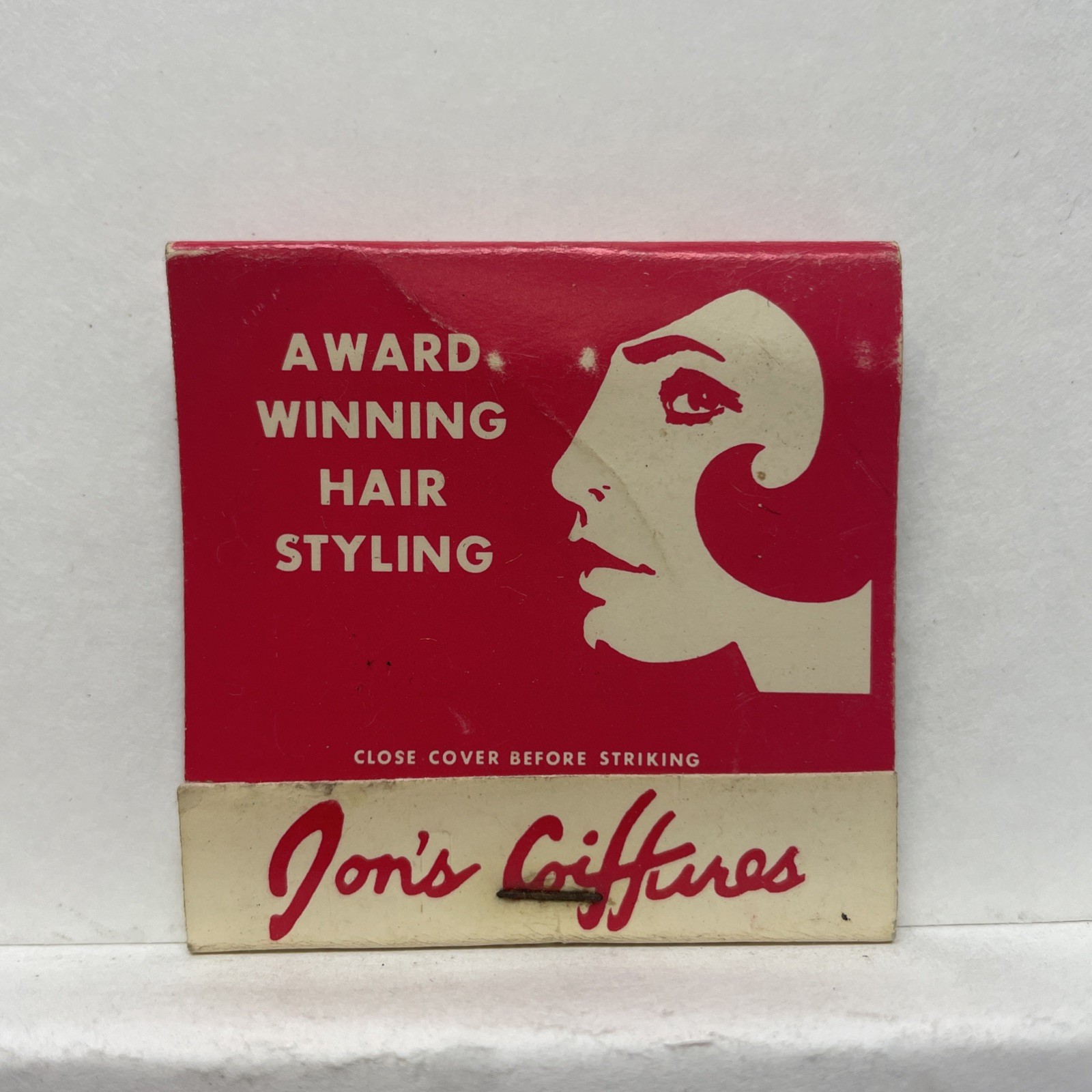 Jon\'s Coiffures Oxnard, California Matchbook Unstruck