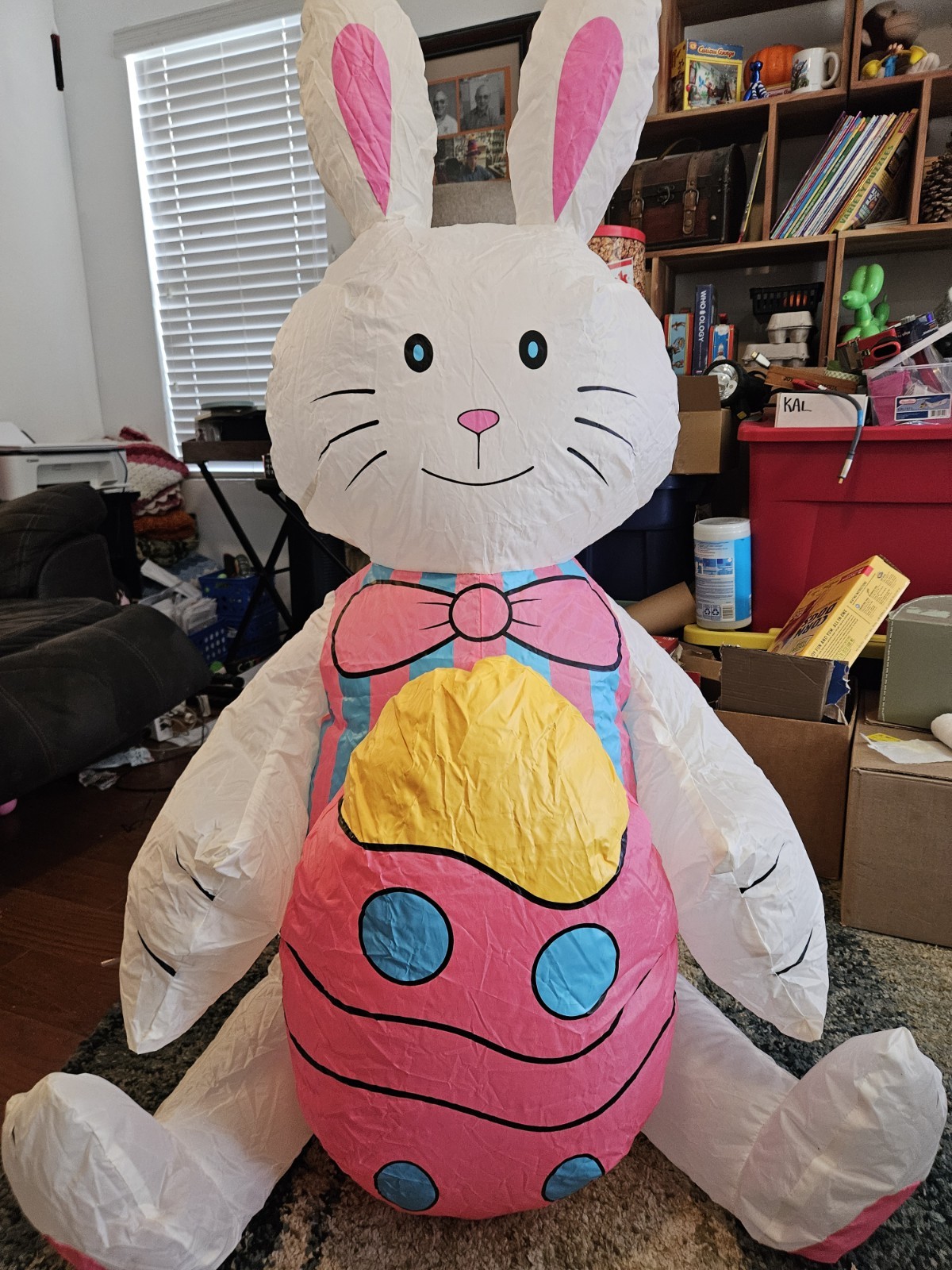 Infaltable Easter Bunny With Easter Egg 4' Tall Infaltable Easter Bunny With Easter Egg 4' Tall