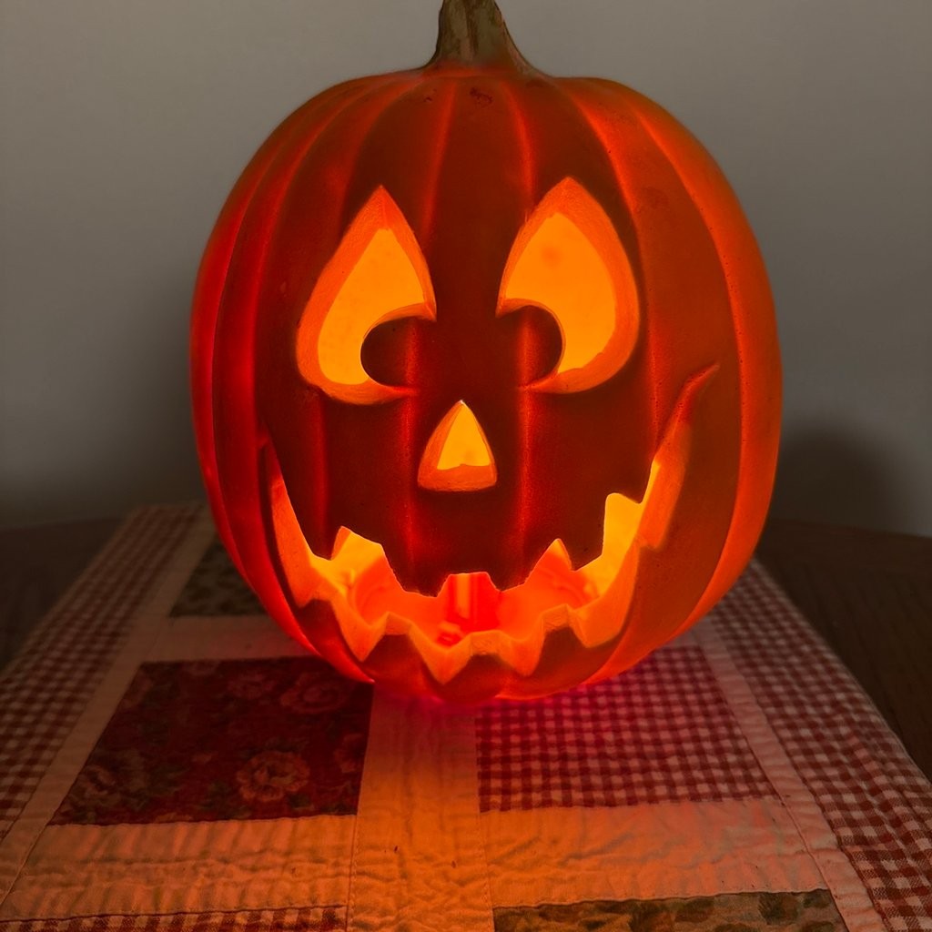1995 Trendmasters Light-Up Halloween Pumpkin