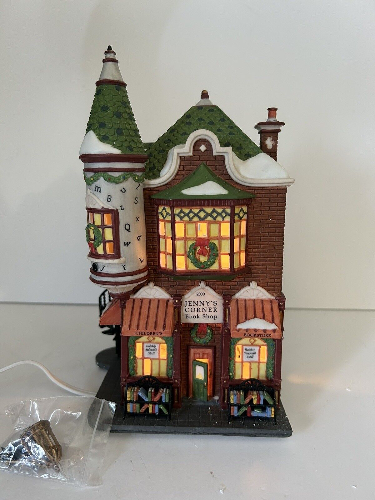 Dept. 56 Christmas In The City Jenny’s Corner Book Shop #58912 Retired With Box