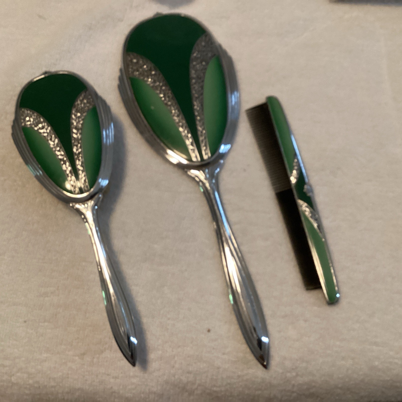 Vintage Art Deco 3 Piece Vanity Set Silver & Green