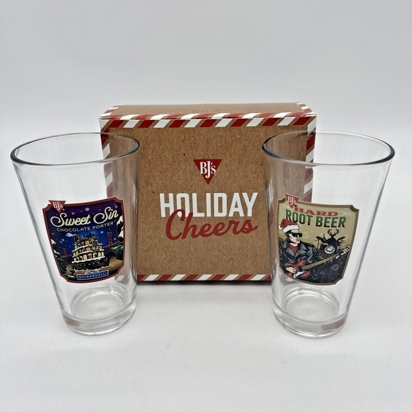 BJ\'s Brewhouse Restaurant Set of 2 Holiday Pint Beer Glasses 2025 Christmas Mug