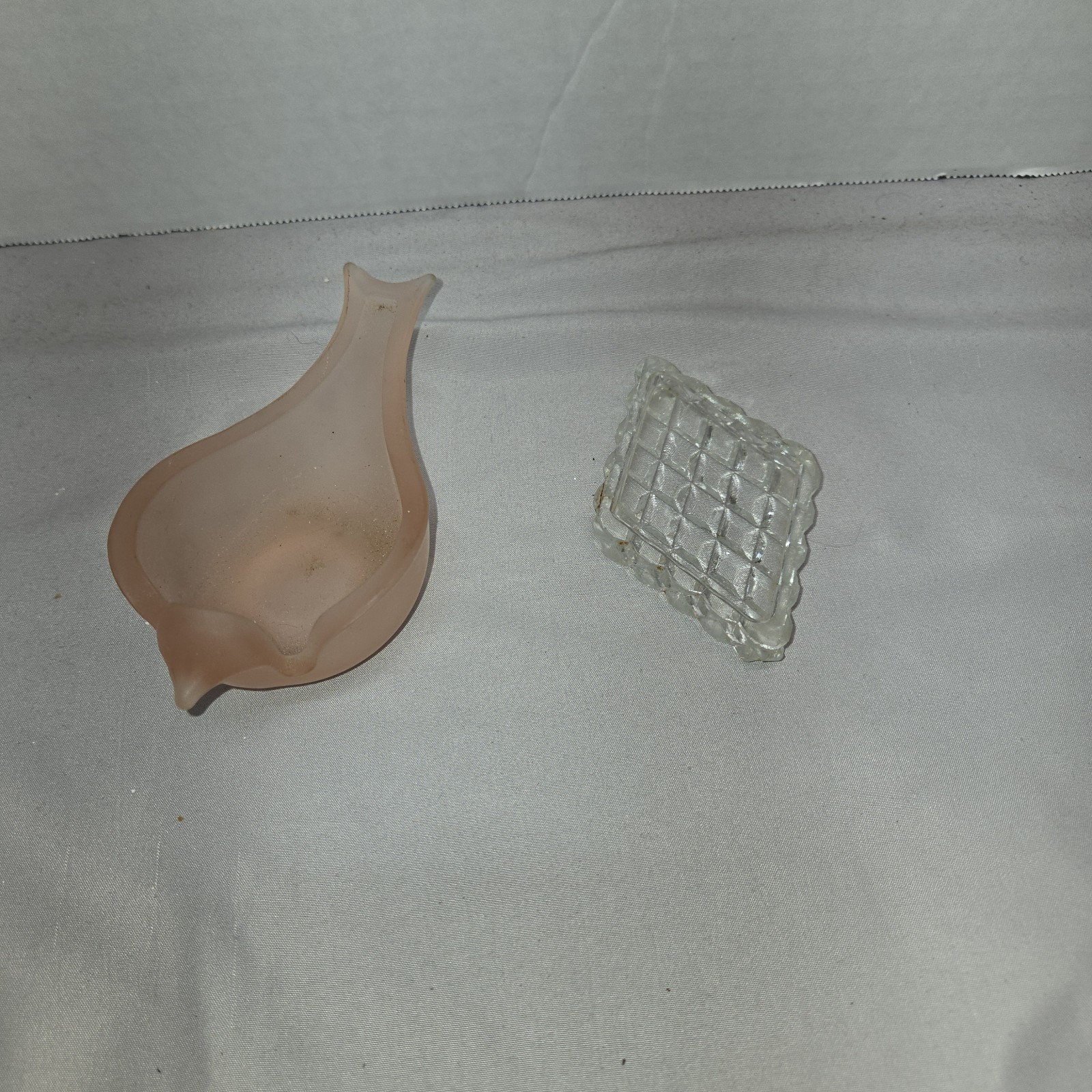 Vintage Westmorland Amber Satin Glass Dove Trinket Dish & Diamond Ring Holder Vintage Westmorland Amber Satin Glass Dove Trinket Dish & Diamond Ring Holder