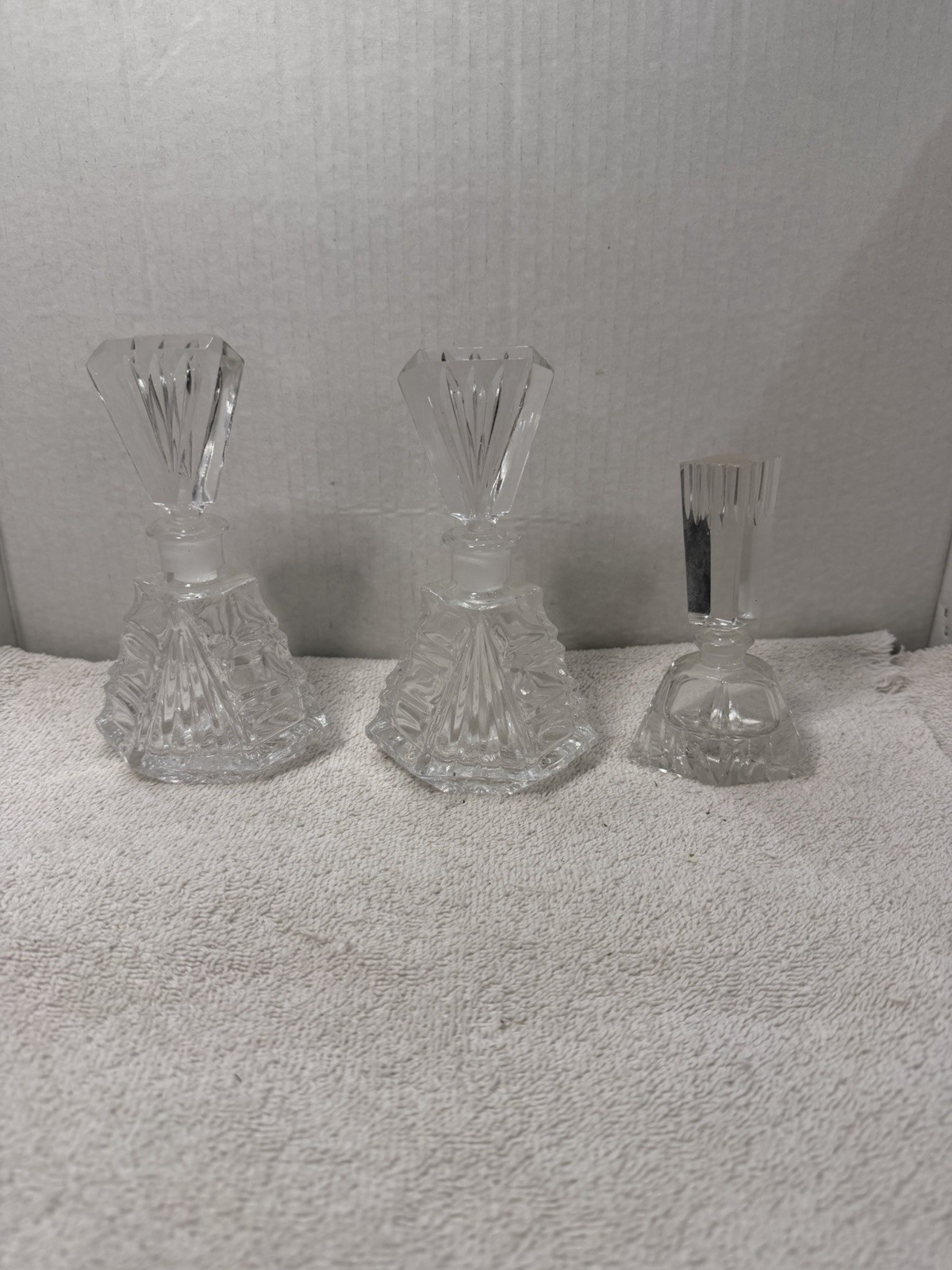 Vintage Clear Glass Perfume Bottles Lot of 3 Art Deco Style Fan Stoppers